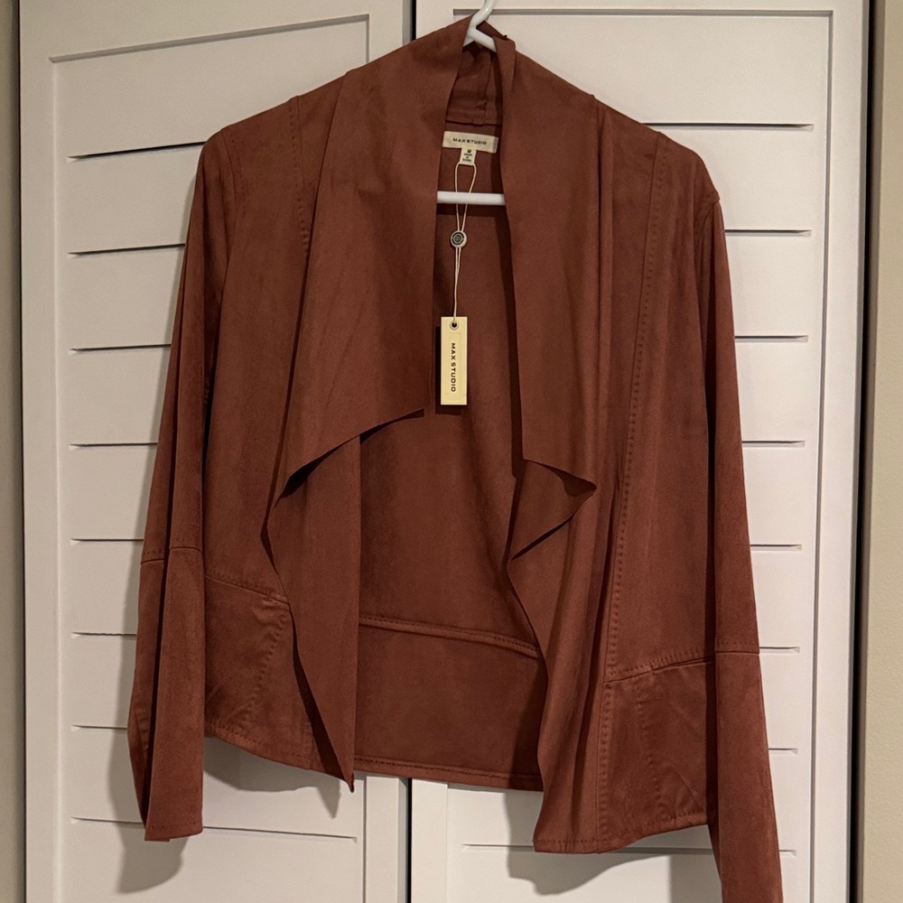 Max Studio Light Jacket